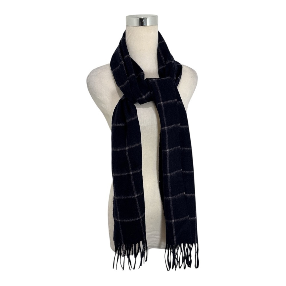 Nordstrom 100% Merino Wool Navy Blue Plaid Rectangle Unisex Scarf  12” x 70"